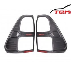 Toyota Hılux Revo 2019 + Stop Çerçevesi siyah (ledsiz far tipi)